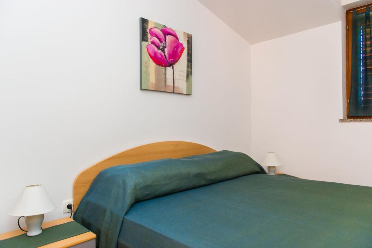 Apartments Villa Estella Srima Εξωτερικό φωτογραφία